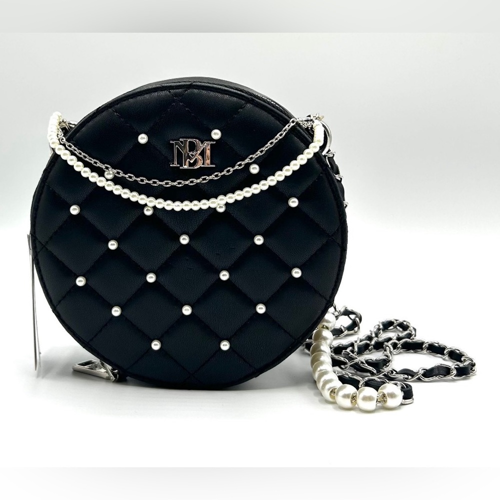 NWT Badgley Mischka Circle Round‎ Diamond Quilted Crossbody w/Pearls Black Bag